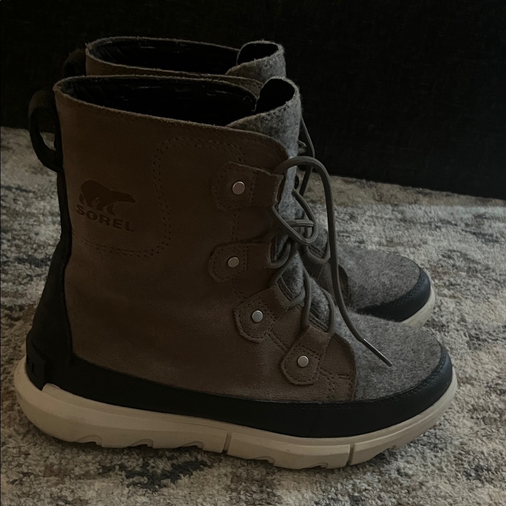 Sorel Kids Black and Gray Boots